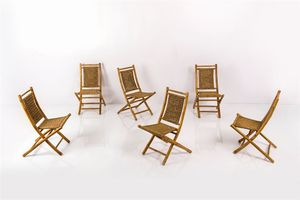 PRODUZIONE ITALIANA - Sei sedie pieghevoli con struttura in bamboo  sedute e schienali in vimini intrecciato. Anni '50 cm 92x52x66