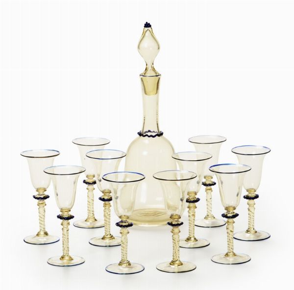 Servizio di bicchieri con bottiglia Italia, probabilmente Murano, XX secolo  - Asta 	L'Art de la Table - Associazione Nazionale - Case d'Asta italiane
