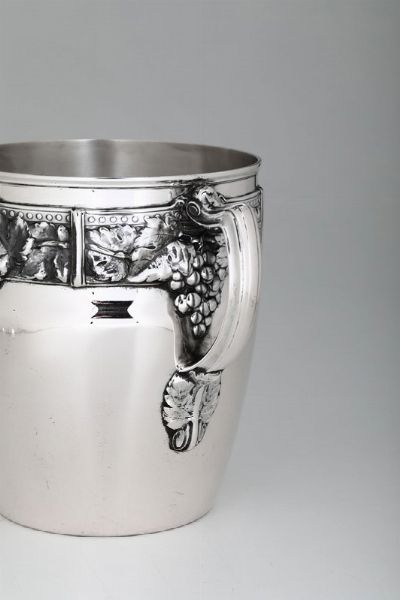 Un porta champaigne in argento, argentiere Cesa, Alessandria, 1925 ca  - Asta 	L'Art de la Table - Associazione Nazionale - Case d'Asta italiane