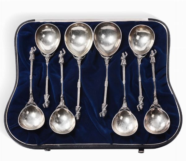 Otto cucchiai in argento con figure, Inghilterra XIX secolo  - Asta 	L'Art de la Table - Associazione Nazionale - Case d'Asta italiane