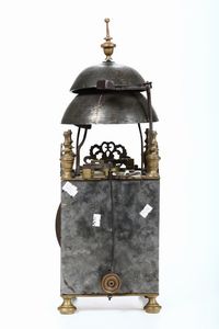 Orologio a lanterna, Paulus Botti, Napoli XVIII secolo  - Asta Pendole e Orologi Antichi - Associazione Nazionale - Case d'Asta italiane