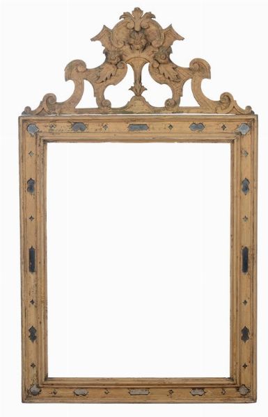 Cornice in legno laccato con inserti a specchio, Piemonte XVIII secolo  - Asta Antiquariato - Associazione Nazionale - Case d'Asta italiane