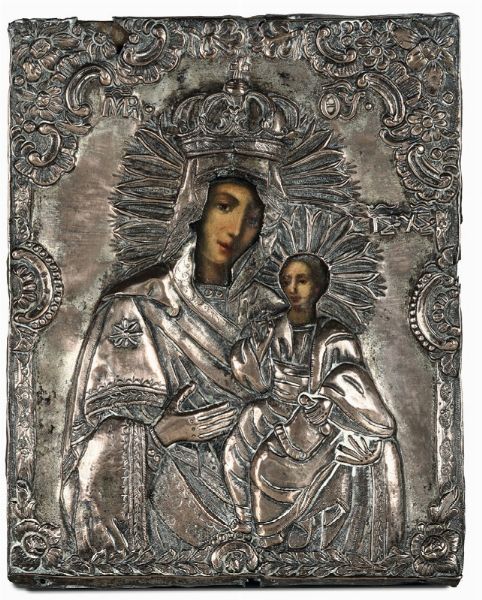 Icona con riza in metallo sbalzato raffigurante Madonna col Bambino, XIX secolo  - Asta Antiquariato - Associazione Nazionale - Case d'Asta italiane