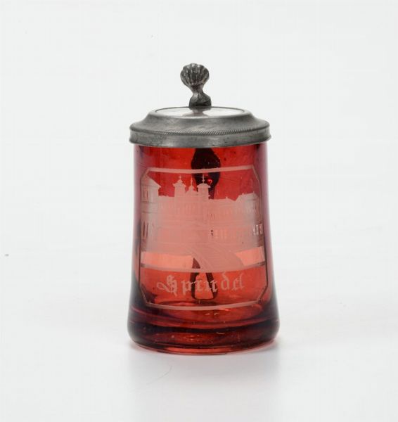 Piccolo boccale in vetro rubino e metallo, XIX secolo  - Asta Antiquariato - Associazione Nazionale - Case d'Asta italiane