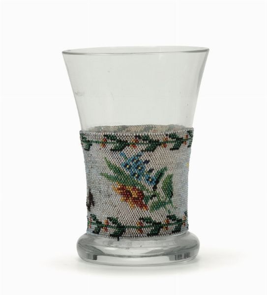 Bicchiere in vetro con perline, XIX secolo  - Asta Antiquariato - Associazione Nazionale - Case d'Asta italiane