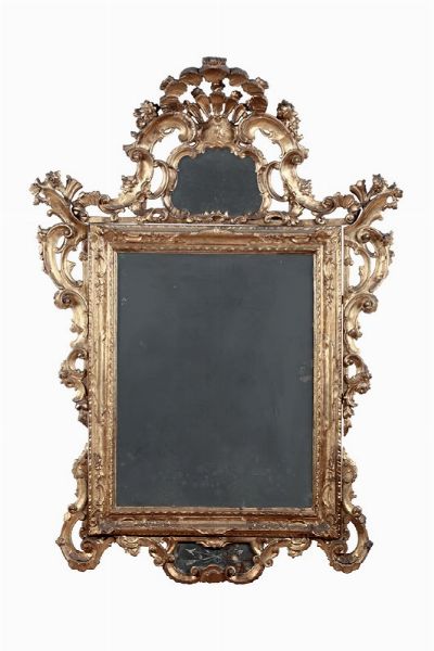 Specchiera in legno intagliato e dorato, XVIII secolo  - Asta Antiquariato - Associazione Nazionale - Case d'Asta italiane
