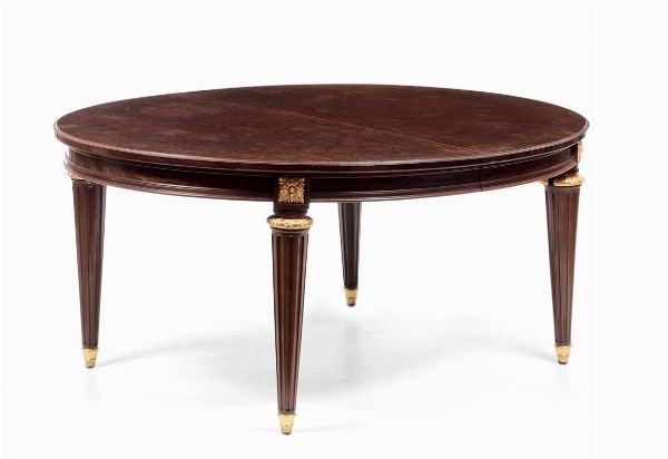 Tavolo da pranzo e 6 sedie in stile, XIX secolo  - Asta Antiquariato - Associazione Nazionale - Case d'Asta italiane