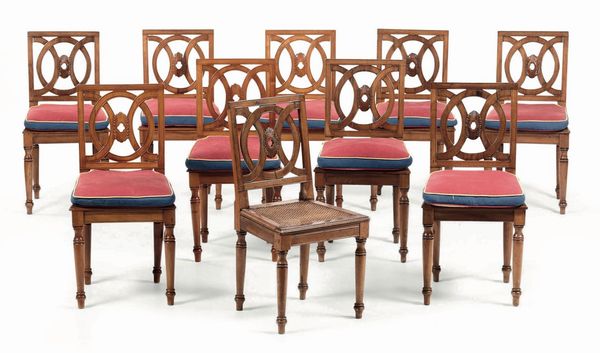 Gruppo di dieci sedie in ciliegio in stile direttorio, dal XVIII al XX secolo  - Asta Antiquariato - Associazione Nazionale - Case d'Asta italiane