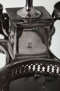 Oliera in argento fuso, sbalzato e cesellato, Genova, bollo della Torretta per l'anno 1817  - Asta Antiquariato - Associazione Nazionale - Case d'Asta italiane