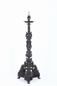 Torciera in bronzo fuso, cesellato e patinato, XIX secolo  - Asta Antiquariato - Associazione Nazionale - Case d'Asta italiane