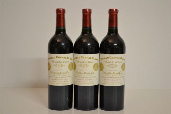 Chateau Cheval Blanc 2004  - Asta Una Eccezionale Selezione di Vini e Distillati Internazionali da Collezioni Private - Associazione Nazionale - Case d'Asta italiane