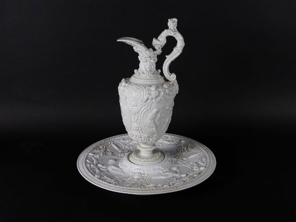Versatoio in ceramica  - Asta Arredi e dipinti antichi / Arte Moderna e Contemporanea - Associazione Nazionale - Case d'Asta italiane