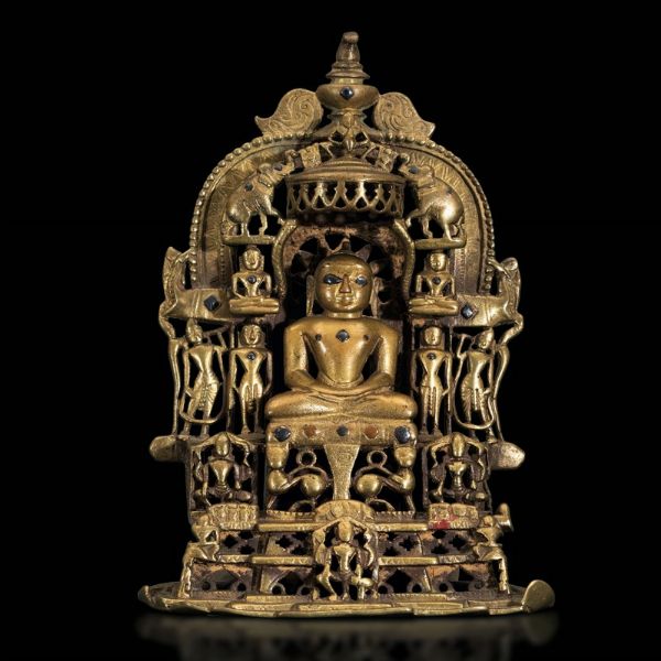 Figura di Parshvanatha shrine entro aura in bronzo con innesti in pietre dure, India, probabilmente XIII secolo  - Asta Fine Chinese Works of Art - Associazione Nazionale - Case d'Asta italiane