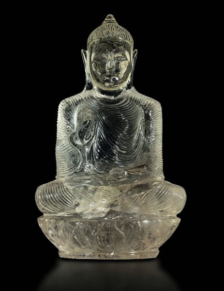 Figura di Buddha seduto scolpita in cristallo di rocca, Sri Lanka, fine XIX secolo  - Asta Fine Chinese Works of Art - Associazione Nazionale - Case d'Asta italiane