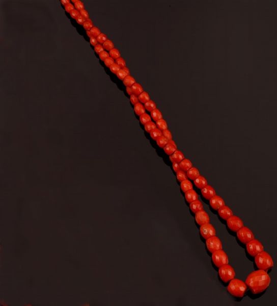 Collana in corallo aranciato  - Asta Fine Coral Jewels - Associazione Nazionale - Case d'Asta italiane