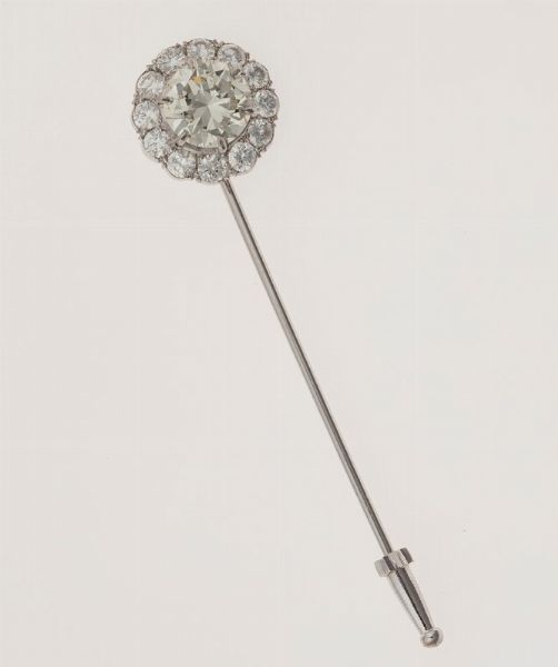 Spillone da cravatta con diamante taglio brillante di ct 2,31  - Asta Fine Jewels - Associazione Nazionale - Case d'Asta italiane