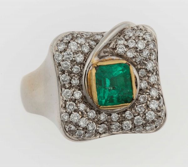 Anello con smeraldo Colombia e diamanti  - Asta Fine Jewels - Associazione Nazionale - Case d'Asta italiane