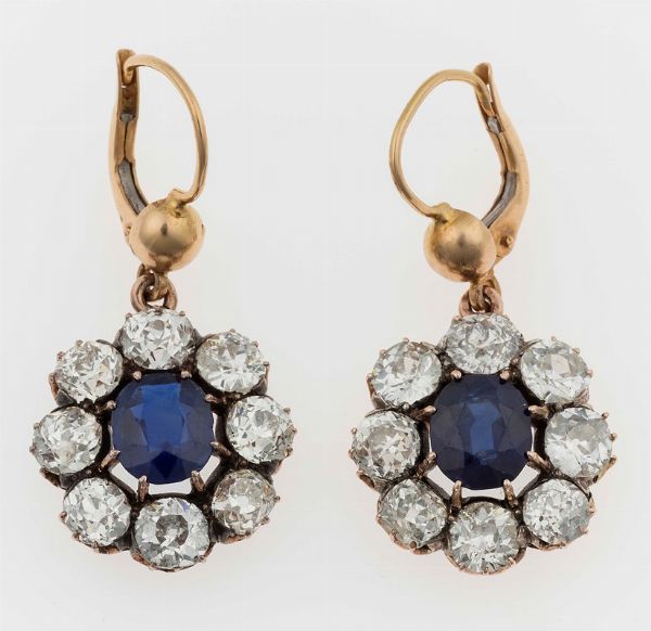 Orecchini con zaffiri e diamanti di vecchio taglio  - Asta Fine Jewels - Associazione Nazionale - Case d'Asta italiane