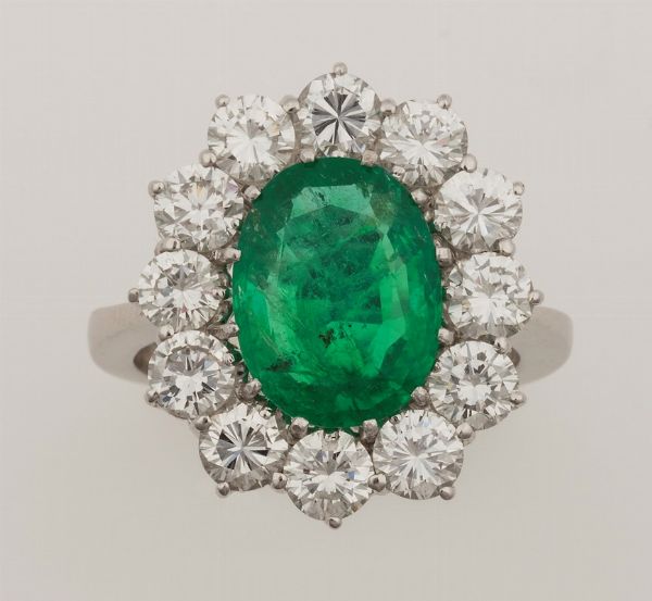 Anello con smeraldo Colombia di ct 2,98 e diamanti taglio brillante a contorno  - Asta Fine Jewels - Associazione Nazionale - Case d'Asta italiane