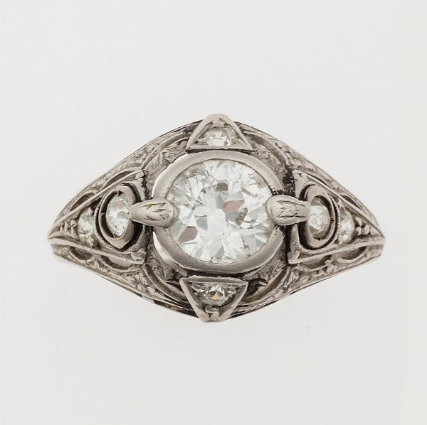 Solitaire con diamante di vecchio taglio di ct 1,00 circa  - Asta Fine Jewels - Associazione Nazionale - Case d'Asta italiane