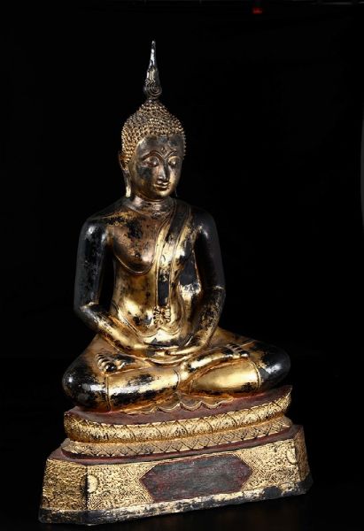 Figura di Buddha seduto su fiore di loto in bronzo dorato, Thailandia, XIX secolo  - Asta Fine Chinese Works of Art - Associazione Nazionale - Case d'Asta italiane
