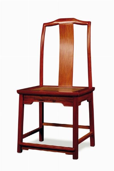 Coppia di sedie in legno huanghuali, Cina, XX secolo  - Asta Fine Chinese Works of Art - Associazione Nazionale - Case d'Asta italiane