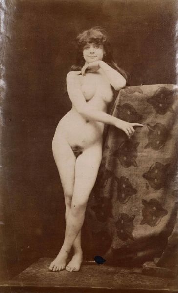 Galdi Vincenzo : Augusta Panzacchi, di distinta famiglia bolognese, 1893  - Asta Fotografia - Associazione Nazionale - Case d'Asta italiane
