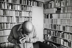 Franck Martine : Michel Foucault  - Asta Fotografia - Associazione Nazionale - Case d'Asta italiane