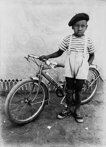 Keta Seydou - Bambino con bicicletta, 1988