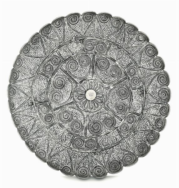 Vassoio circolare in filigrana d'argento probabilmente Genova XIX secolo  - Asta Argenti da Collezione - Associazione Nazionale - Case d'Asta italiane