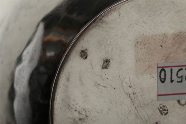 Cuccuma in argento fuso, sbalzato e cesellato ambito veneto del XVIII secolo, bolli non identificati  - Asta Argenti da Collezione - Associazione Nazionale - Case d'Asta italiane
