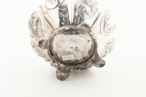 Teiera in argento fuso, sbalzato e cesellato Londra 1835, bollo dell'argentiere BS (non identificato)  - Asta Argenti da Collezione - Associazione Nazionale - Case d'Asta italiane