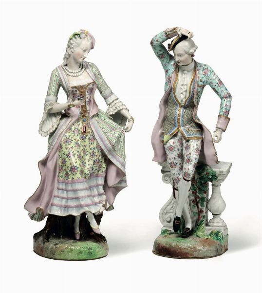 Coppia di grandi figure Probabilmente Parigi, fine del XIX secolo  - Asta Maioliche e Porcellane - Associazione Nazionale - Case d'Asta italiane