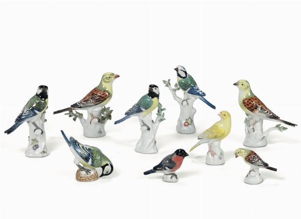 Nove figurine di uccellini Meissen, seconda met del XX secolo  - Asta Maioliche e Porcellane - Associazione Nazionale - Case d'Asta italiane