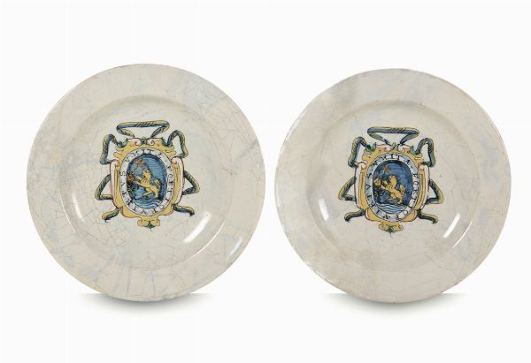 Coppia di piatti Acquapendente o Roma, 1600 circa  - Asta Maioliche e Porcellane - Associazione Nazionale - Case d'Asta italiane