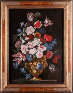 ARTISTA DEL XVIII SECOLO - Natura morta di fiori in un vaso istoriato.
