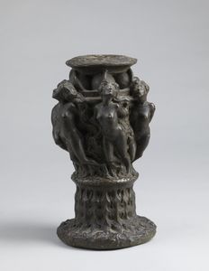 DALLARI TORQUATO (1870 - 1953) - Vaso con nudi femminili.