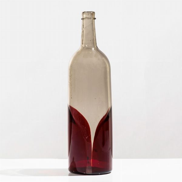 WIRKKALA TAPIO : Bottiglia serie Pavoni, 1981  - Asta SoloVenini - Associazione Nazionale - Case d'Asta italiane