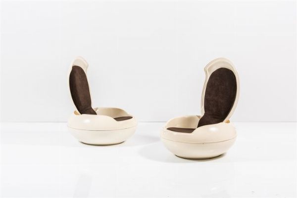 GHYCZY PETER : Coppia di potlrone mod. Garden Chair Egg  - Asta Design - Associazione Nazionale - Case d'Asta italiane