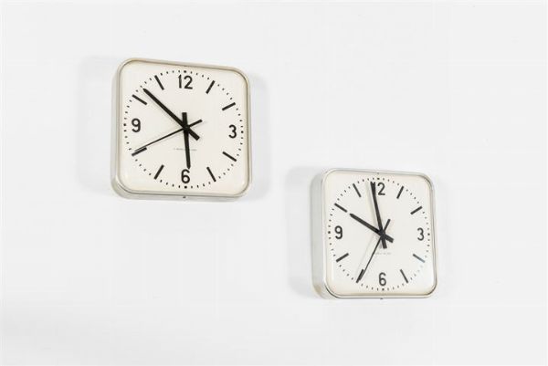 Ponti Gio : Coppia di orologi da parete  cassa in allumio  - Asta Design - Associazione Nazionale - Case d'Asta italiane