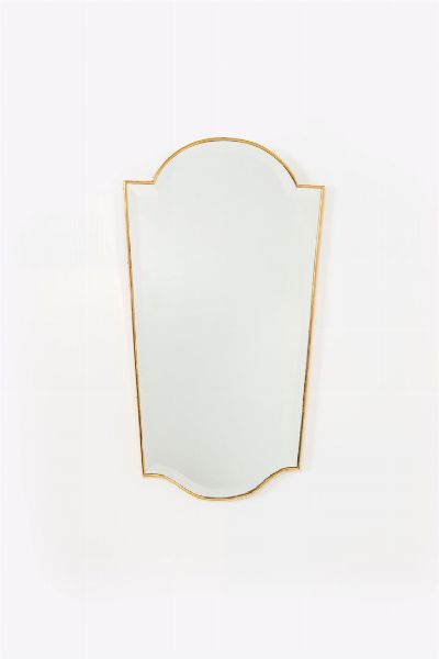 PRODUZIONE ITALIANA : Specchio con bordo in ottone. Anni '50 cm 98x51  - Asta Design - Associazione Nazionale - Case d'Asta italiane