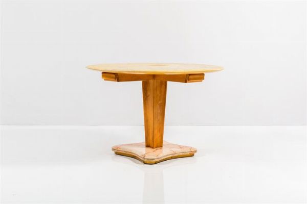 DASSI : Tavolo con piano in pergamena  struttura in legno chiaro  base in marmo e ottone. Produzione Dassi anni '50 cm 80x122  - Asta Design - Associazione Nazionale - Case d'Asta italiane