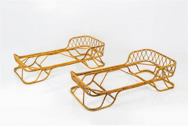 BONACINA : Coppia di letti con struttura in bamboo curvato. Anni '50 cm 56x202x90  - Asta Design - Associazione Nazionale - Case d'Asta italiane