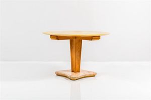 DASSI - Tavolo con piano in pergamena  struttura in legno chiaro  base in marmo e ottone. Produzione Dassi anni '50 cm  [..]