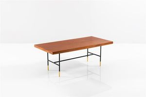 PRODUZIONE ITALIANA - Tavolino in legno di noce e metallo verniciato  terminali in ottone  Anni '60 cm 43x120x55