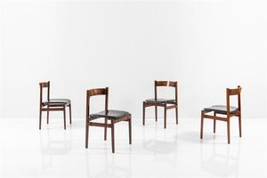 FRATTINI GIANFRANCO - Quattro sedie in legno di noce  sedute imbottite rivestite in skai. Etichetta Figli di Amedeo Cassina Anni '60  [..]