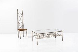 PRODUZIONE ITALIANA - Tavolinino con sedia in ferro battuto e lavorato. Anni '50 tavolo cm 46x120x59 sedia cm 139x38 5x34