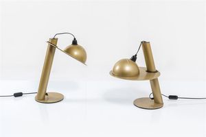 STILNOVO - Coppia di lampade da tavolo in metallo verniciato  realizzate per il Casin di Saint Vincent. Anni '60 h cm 44