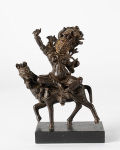 Arte Himalayana - 'Statua in bronzo scuro raffigurante Palden Lhamo Cina, seconda met XVIII secolo'