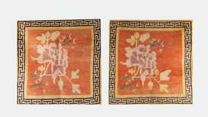 Arte Himalayana - 'Coppia di tappeti con peonieTibet, inizio XX secolo '